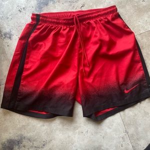 Red Men’s Nike Shorts 5 in inseam great condition